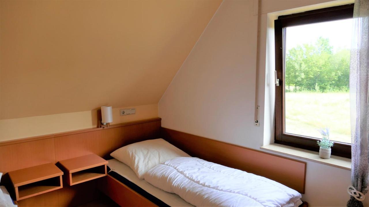Helles Ferienhaus Im Landhausstil Fuer Bis Zu 10 Personen Frielendorf Exterior foto